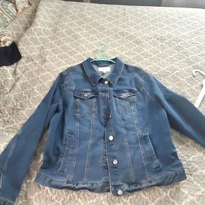 Time & Tru Jean Jacket